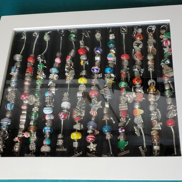 Vintage Willabee & Ward 12 bracelet monthly themed - Picture 2 of 7